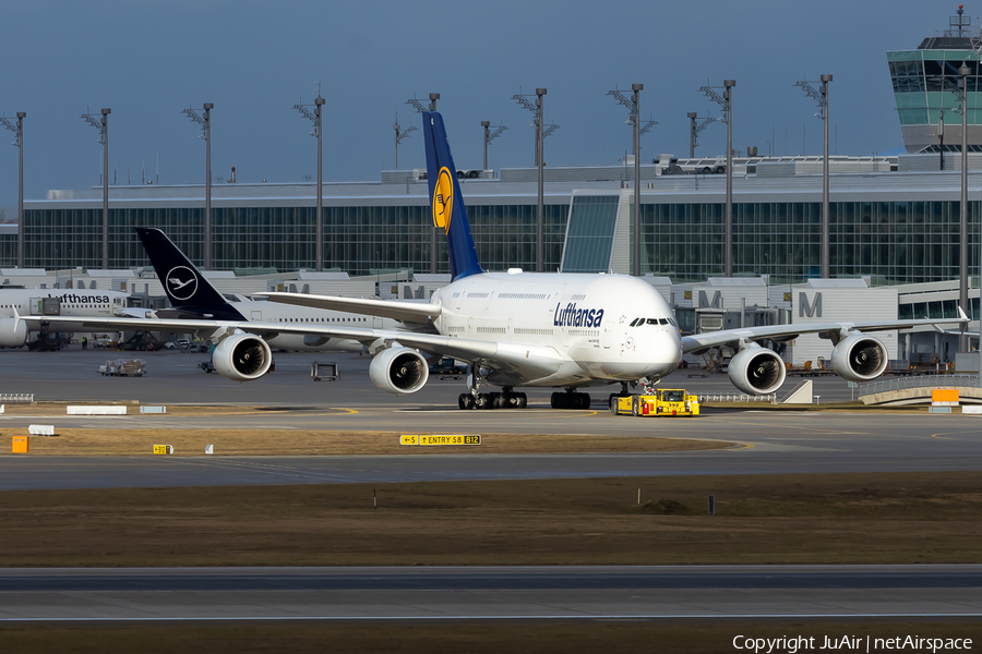 Lufthansa Airbus A380-841 (D-AIML) | Photo 620690