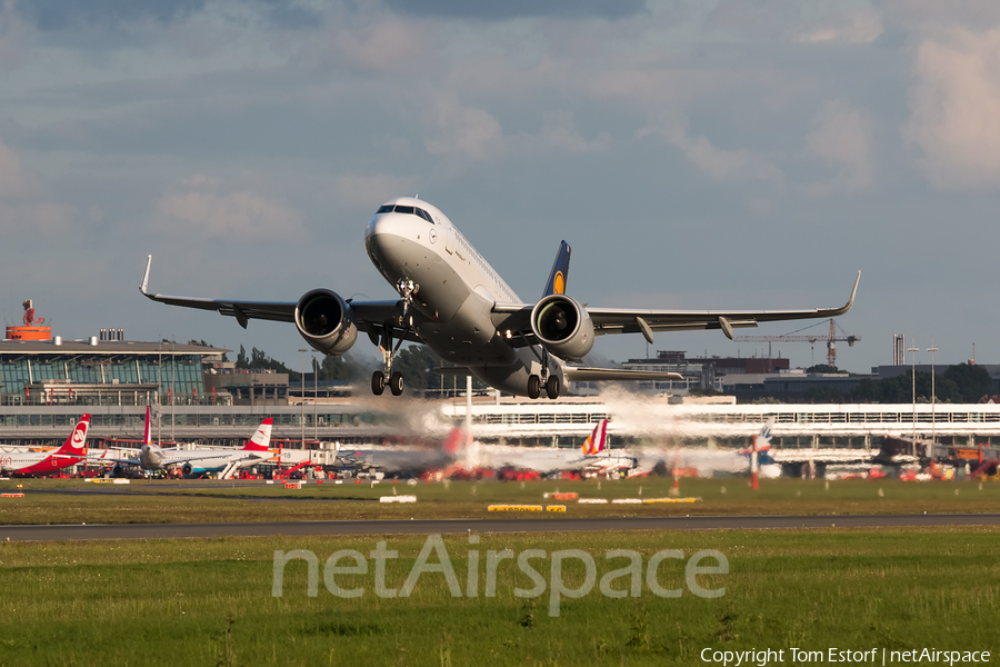 Lufthansa Airbus A320-271N (D-AINA) | Photo 123878