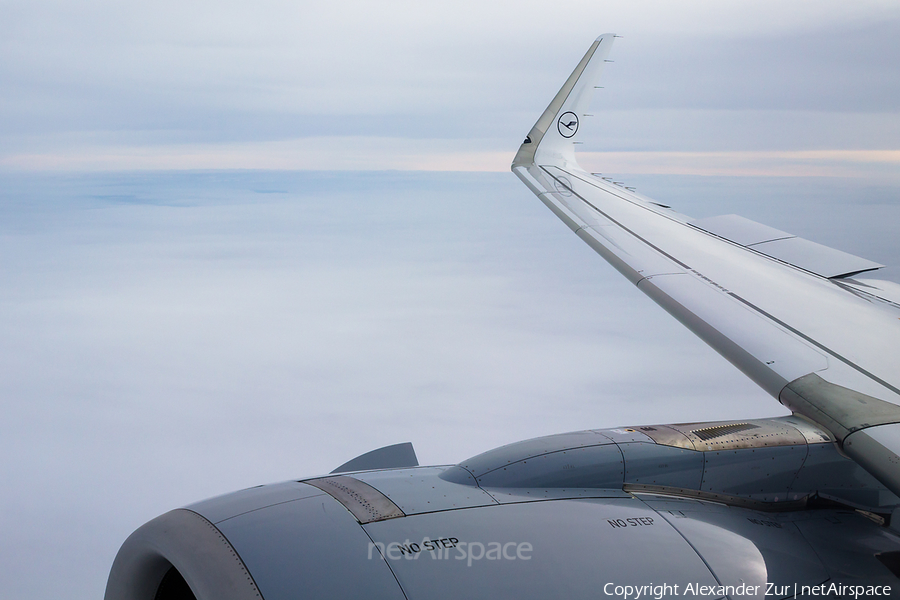 Lufthansa Airbus A320-271N (D-AINA) | Photo 371048