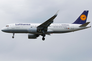 Lufthansa Airbus A320-271N (D-AINB) at  London - Heathrow, United Kingdom