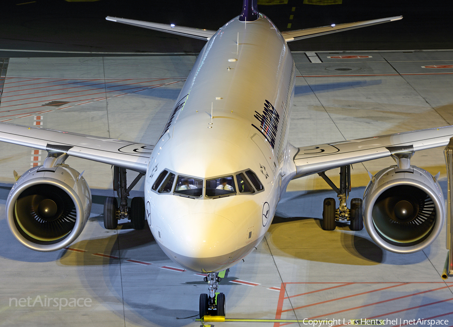 Lufthansa Airbus A320-271N (D-AINF) | Photo 195122
