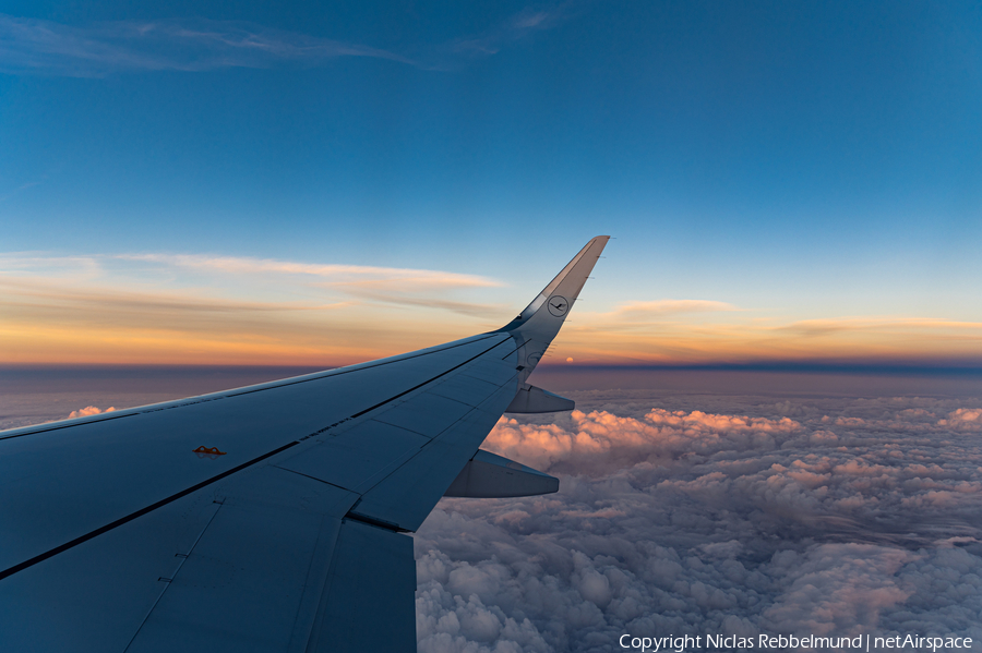 Lufthansa Airbus A320-271N (D-AINV) | Photo 404748