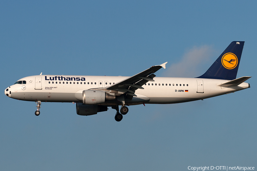 Lufthansa Airbus A320-211 (D-AIPA) | Photo 191800