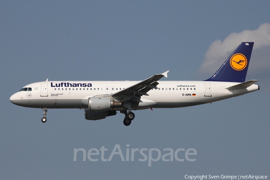 Lufthansa Airbus A320-211 (D-AIPA) | Photo 37153