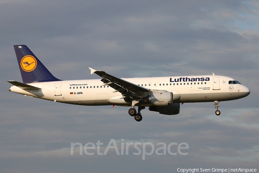 Lufthansa Airbus A320-211 (D-AIPA) | Photo 380399