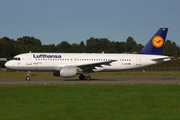 Lufthansa Airbus A320-211 (D-AIPB) at  Hamburg - Fuhlsbuettel (Helmut Schmidt), Germany