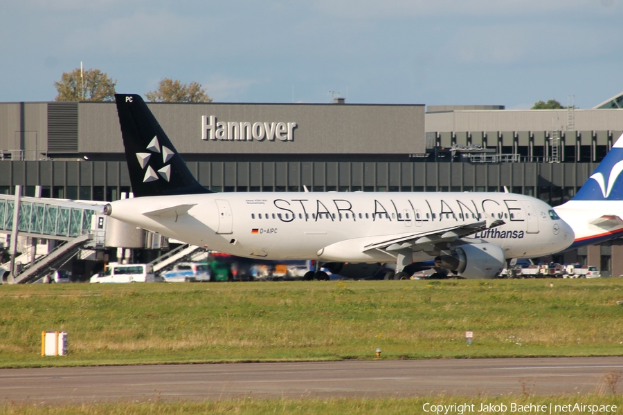 Lufthansa Airbus A320-211 (D-AIPC) | Photo 139435