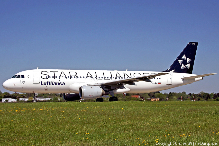 Lufthansa Airbus A320-211 (D-AIPC) | Photo 159284