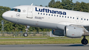 Lufthansa Airbus A320-211 (D-AIPC) at  Hamburg - Fuhlsbuettel (Helmut Schmidt), Germany