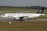 Lufthansa Airbus A320-211 (D-AIPC) at  Hamburg - Fuhlsbuettel (Helmut Schmidt), Germany