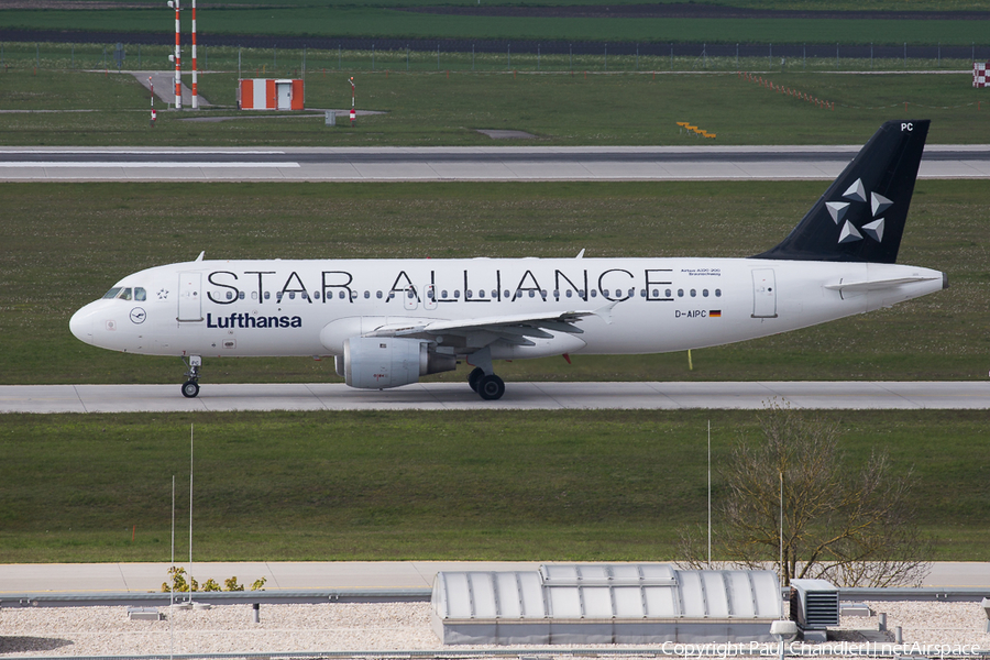 Lufthansa Airbus A320-211 (D-AIPC) | Photo 160757