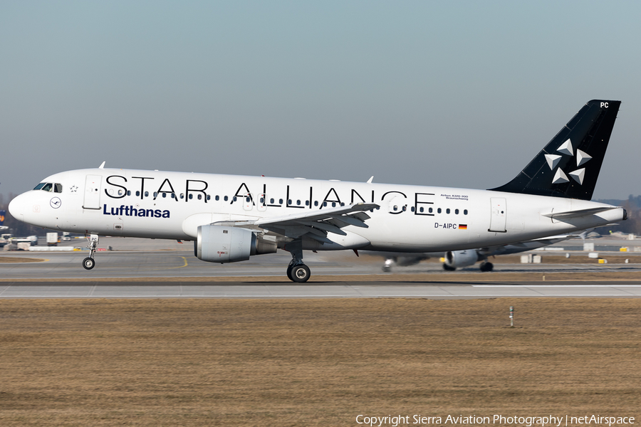 Lufthansa Airbus A320-211 (D-AIPC) | Photo 323170
