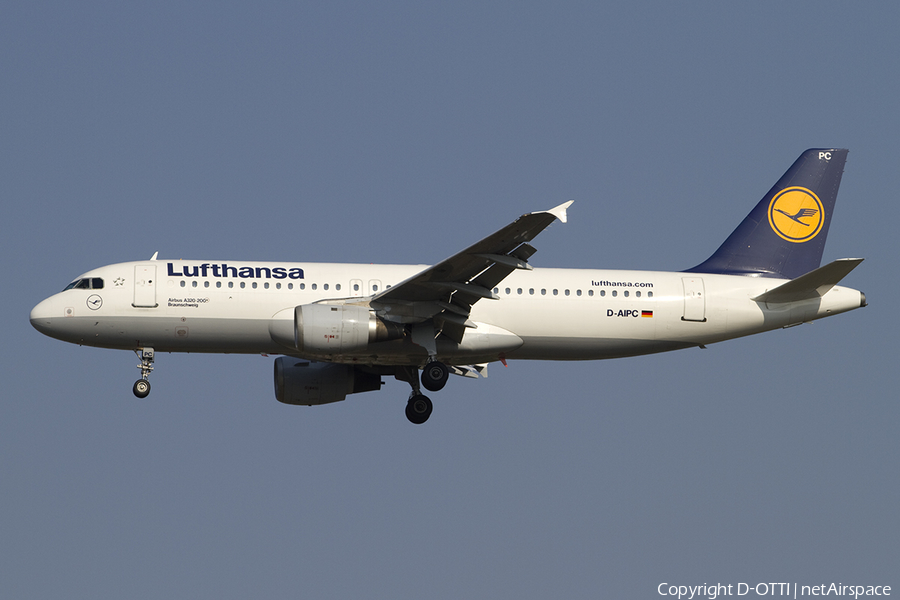 Lufthansa Airbus A320-211 (D-AIPC) | Photo 394180