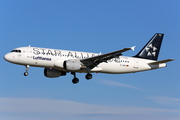Lufthansa Airbus A320-211 (D-AIPD) at  Barcelona - El Prat, Spain
