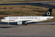 Lufthansa Airbus A320-211 (D-AIPD) at  Cologne/Bonn, Germany
