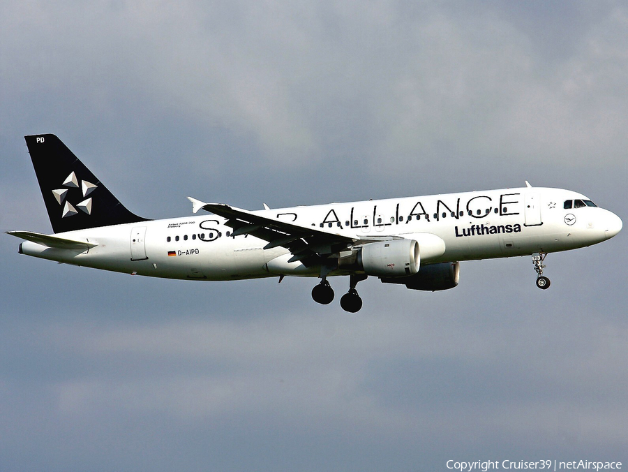 Lufthansa Airbus A320-211 (D-AIPD) | Photo 63651
