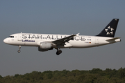 Lufthansa Airbus A320-211 (D-AIPD) at  Hamburg - Fuhlsbuettel (Helmut Schmidt), Germany