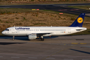 Lufthansa Airbus A320-211 (D-AIPE) at  Cologne/Bonn, Germany