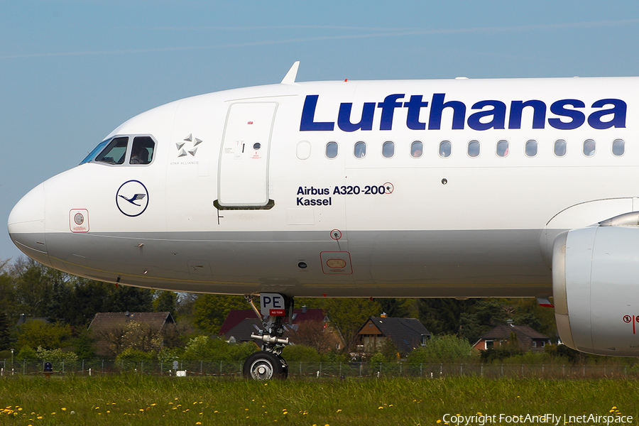 Lufthansa Airbus A320-211 (D-AIPE) | Photo 148120