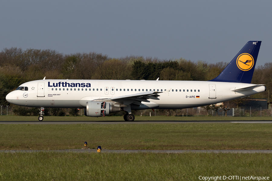 Lufthansa Airbus A320-211 (D-AIPE) | Photo 159308
