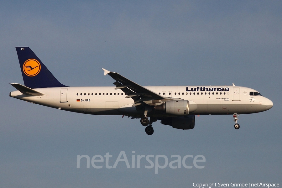 Lufthansa Airbus A320-211 (D-AIPE) | Photo 247806