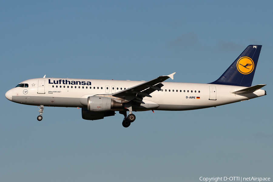 Lufthansa Airbus A320-211 (D-AIPE) | Photo 318703