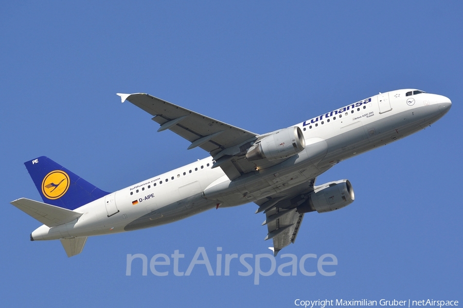 Lufthansa Airbus A320-211 (D-AIPE) | Photo 111995
