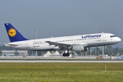 Lufthansa Airbus A320-211 (D-AIPF) at  Munich, Germany