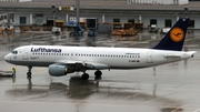 Lufthansa Airbus A320-211 (D-AIPF) at  Munich, Germany