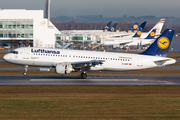 Lufthansa Airbus A320-211 (D-AIPF) at  Munich, Germany