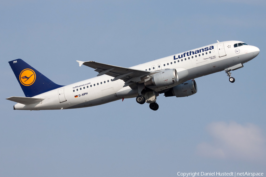Lufthansa Airbus A320-211 (D-AIPH) | Photo 610177