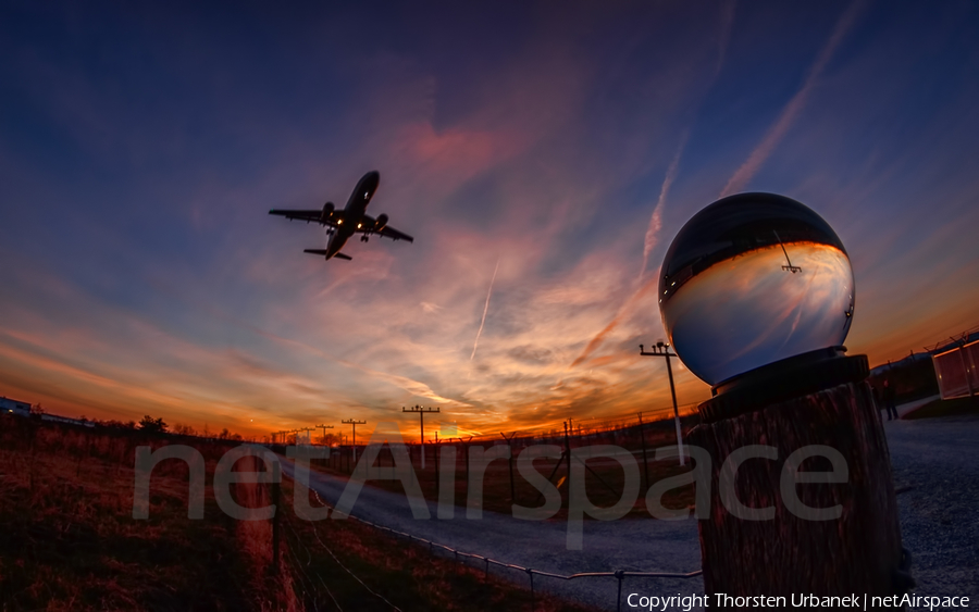 Lufthansa Airbus A320-211 (D-AIPH) | Photo 153581