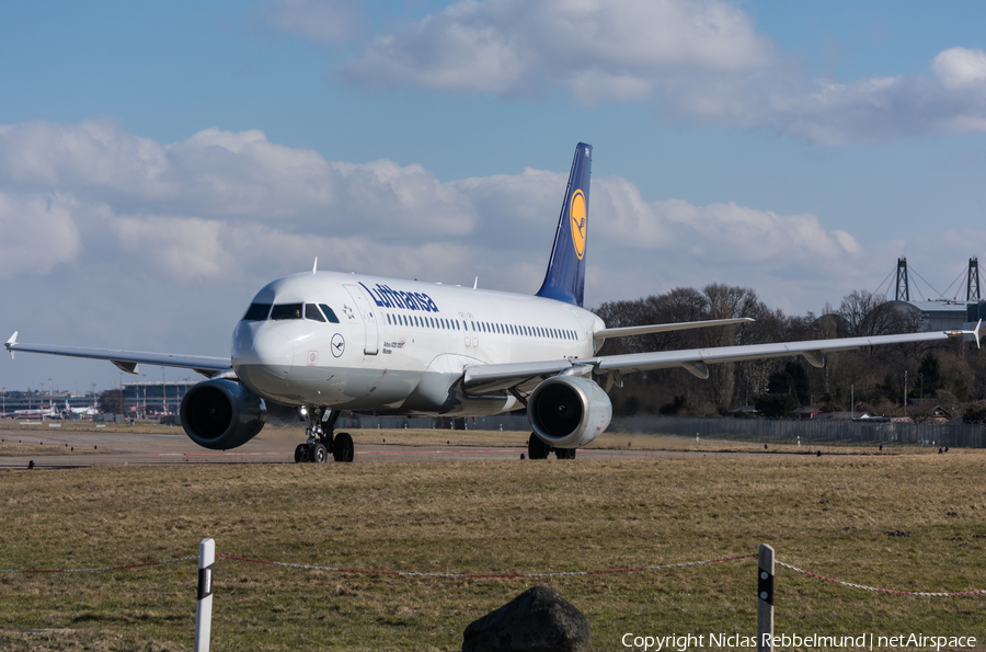 Lufthansa Airbus A320-211 (D-AIPH) | Photo 228826