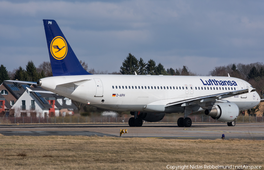Lufthansa Airbus A320-211 (D-AIPH) | Photo 228829
