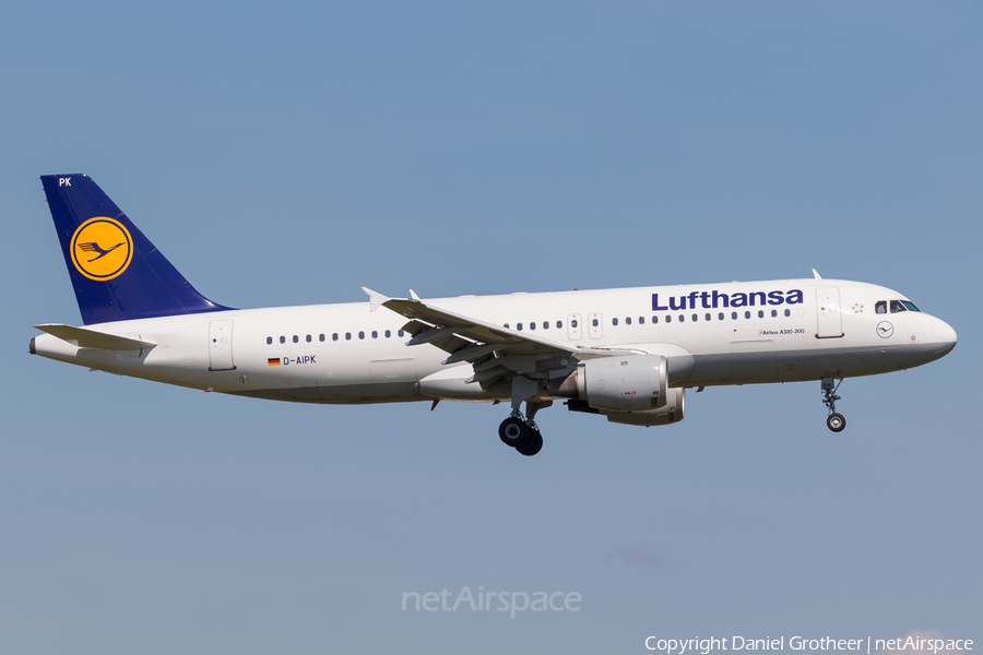 Lufthansa Airbus A320-211 (D-AIPK) | Photo 108885