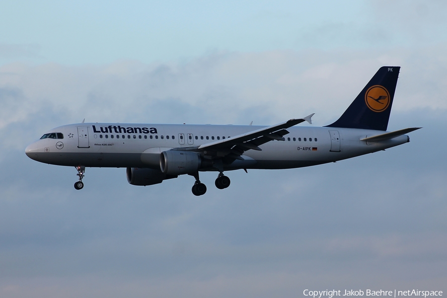 Lufthansa Airbus A320-211 (D-AIPK) | Photo 139450