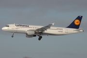 Lufthansa Airbus A320-211 (D-AIPK) at  Hamburg - Fuhlsbuettel (Helmut Schmidt), Germany