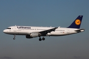 Lufthansa Airbus A320-211 (D-AIPK) at  Hamburg - Fuhlsbuettel (Helmut Schmidt), Germany