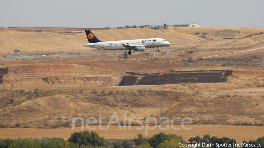 Lufthansa Airbus A320-211 (D-AIPK) | Photo 213005