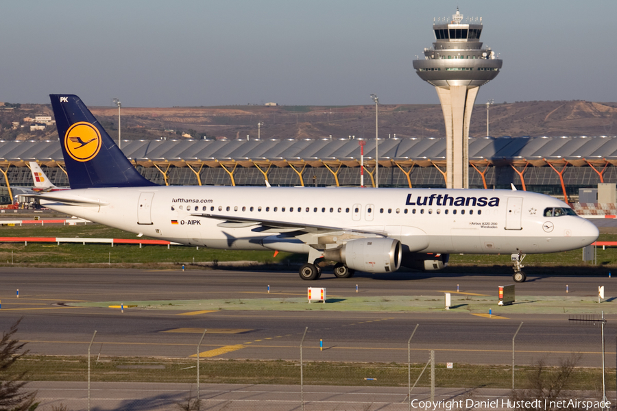 Lufthansa Airbus A320-211 (D-AIPK) | Photo 541834