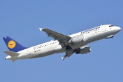 Lufthansa Airbus A320-211 (D-AIPK) at  Munich, Germany