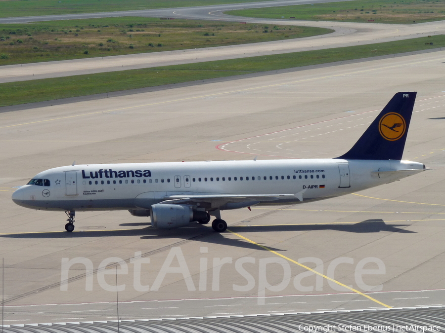 Lufthansa Airbus A320-211 (D-AIPR) | Photo 490546