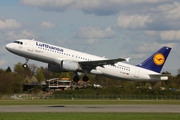 Lufthansa Airbus A320-211 (D-AIPR) at  Hamburg - Fuhlsbuettel (Helmut Schmidt), Germany