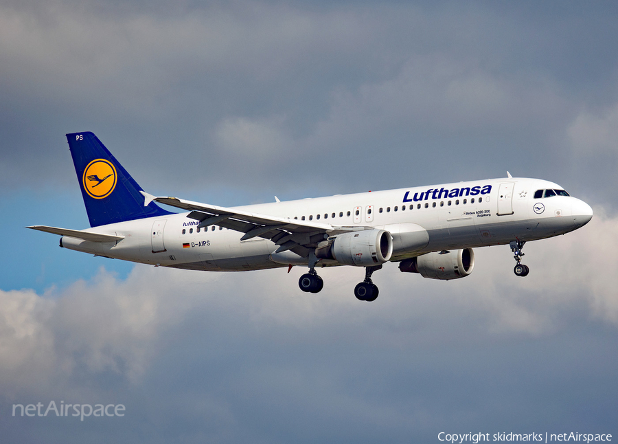 Lufthansa Airbus A320-211 (D-AIPS) | Photo 262617