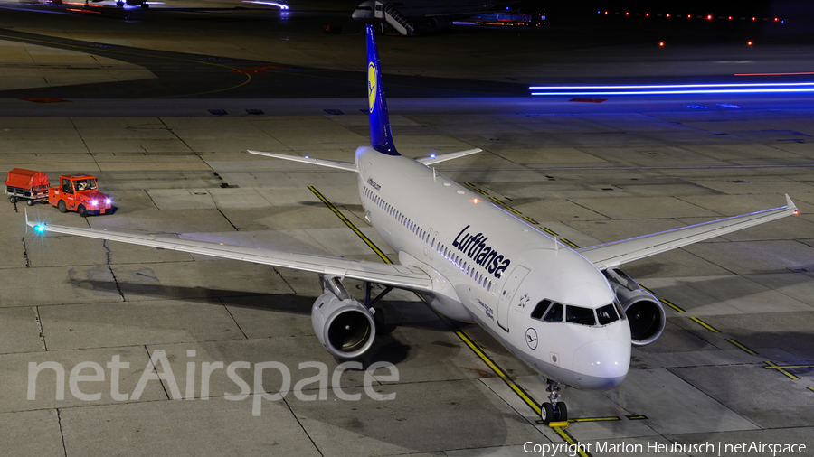 Lufthansa Airbus A320-211 (D-AIPS) | Photo 124361