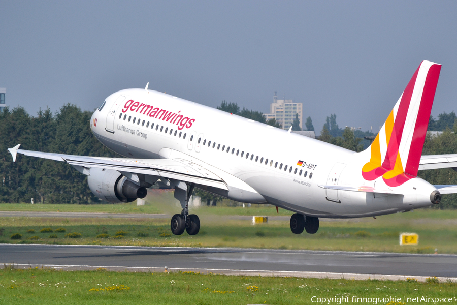 Germanwings Airbus A320-211 (D-AIPT) | Photo 421770