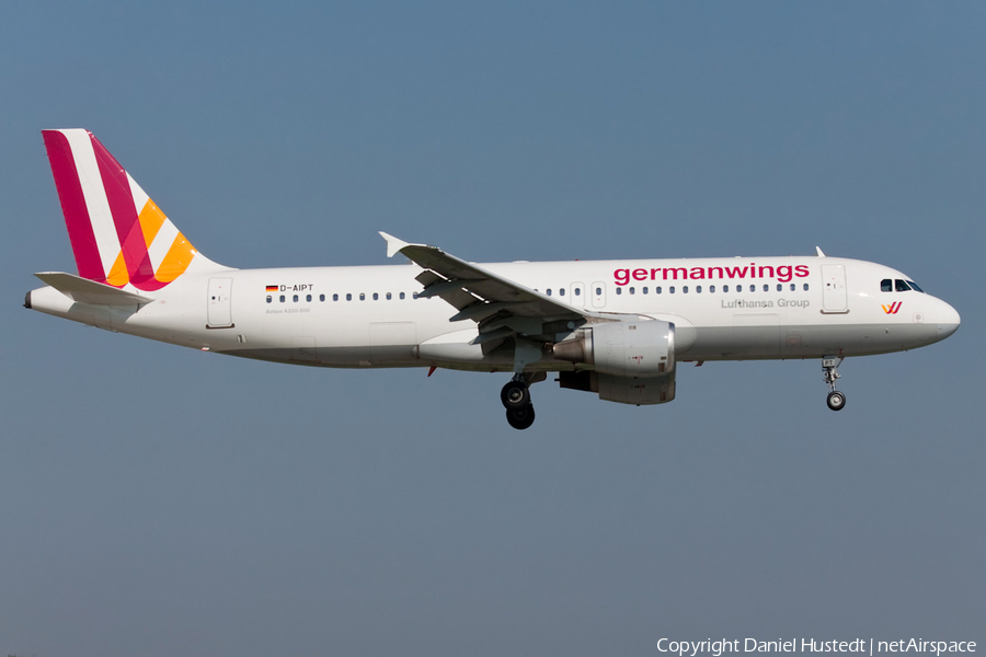 Germanwings Airbus A320-211 (D-AIPT) | Photo 517577