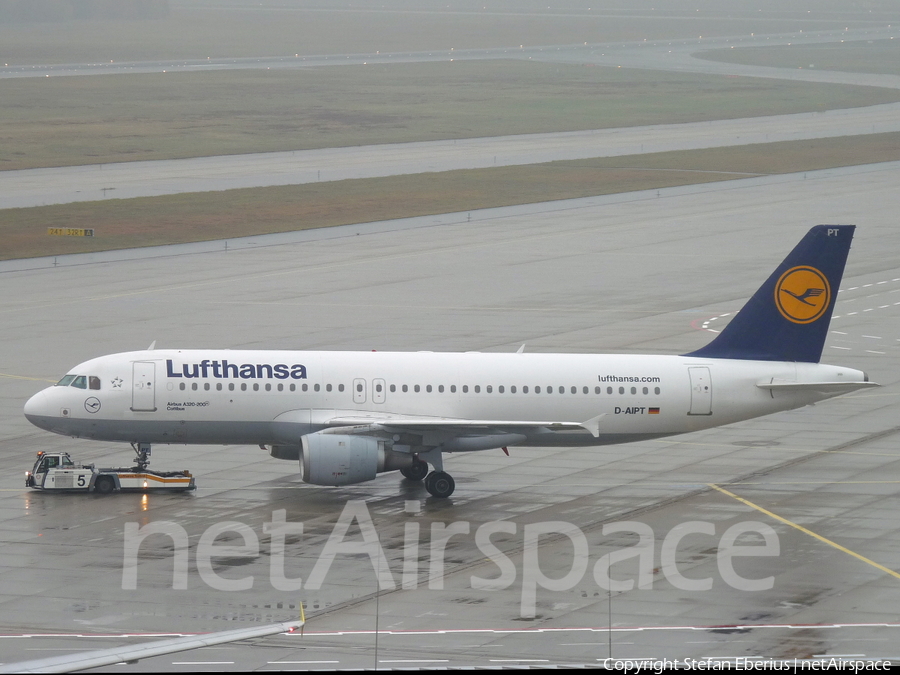 Lufthansa Airbus A320-211 (D-AIPT) | Photo 491621