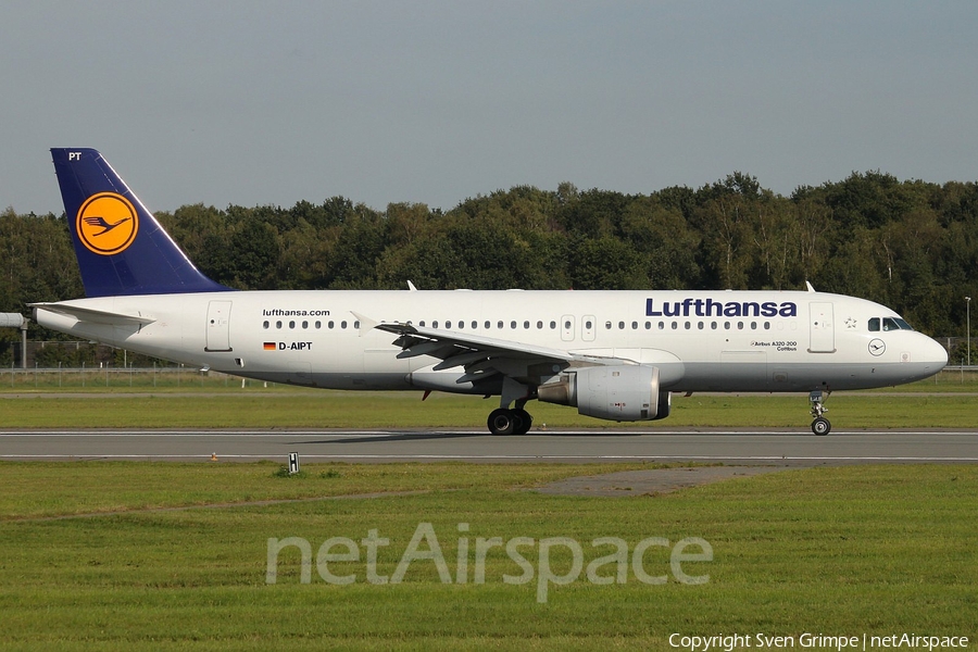 Lufthansa Airbus A320-211 (D-AIPT) | Photo 18231