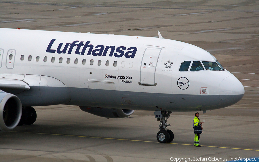 Lufthansa Airbus A320-211 (D-AIPT) | Photo 2772